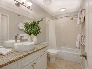 Broughton Deco - 5