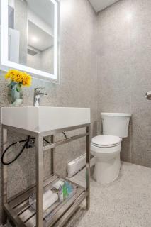 Olympia Hotel by Lodgo - 1