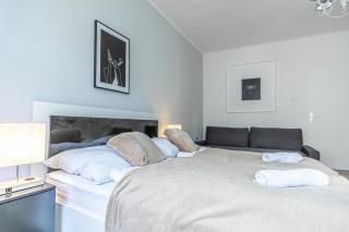 Affordable 2BR Apartment, Best for Long Stay - 6