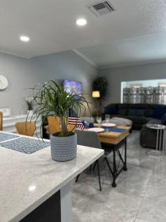 Newly Renovated Villa with Hot Tub - 2