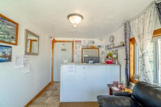 Green Acre Motel by OYO Near Rush County Airport - 6