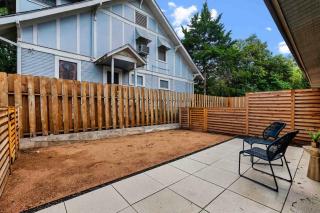 Cozy Downtown Studio - near UT - 4