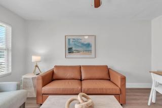 The Bungalows #4 - 1