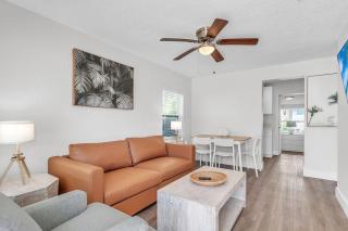 The Bungalows #3 - 0