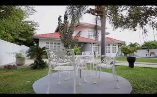 Cs white house negombo - 2