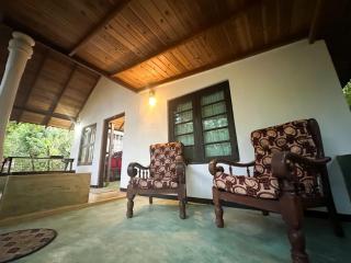 Verdant Hill Villa - 9