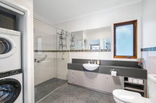 Country Charm Cottage with Pool and Forest Views - 8