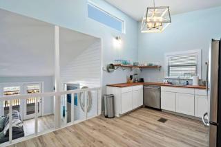 Beachfront Home with Unrivaled Views of the Ocean - 2