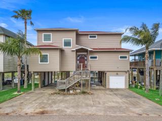 Canal Front Fisherman Dream Home with Great Views - 5