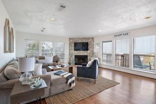 Secluded beachfront house with gorgeous ocean views - 6