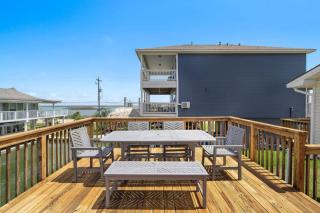 Stylish Home with game room, deck, and canal access - 7