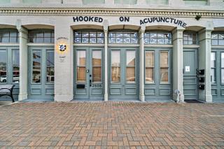 Historic and Central Downtown Galveston Flat - 6