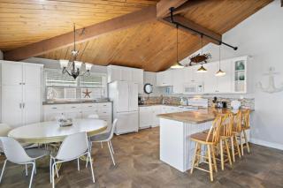 Charming Canal Home with Great Views and a Tiki Bar - 2