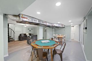 Multi-family Property with Private Pool, Large Yard and Steps From the Bay - 2