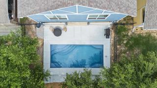 Beautiful home with lake views and in-ground pool - 8