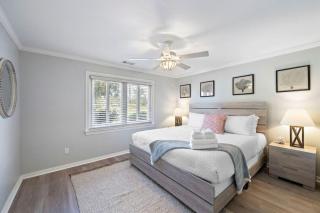 Sprawling estate with private pool and game room and guest house - 1