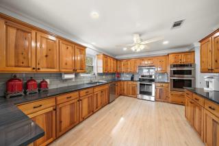 Lakefront retreat with private dock and water toys - Onalaska - 6