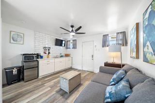 Cozy ocean view condo on Galvestons east end, close to cruise terminal - 5
