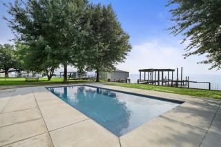 Unique lakefront home with private pier, stunning views, and a pool - 5