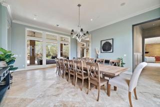 Huge, luxurious and secluded estate with private pool, pond, and large yard - 9