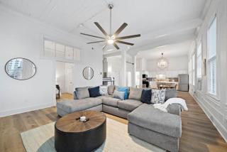 Historic Loft in the Heart of Downtown Galveston - 6