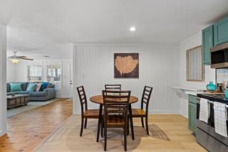 Bungalow with Private Pool and Close to the Beach - 4