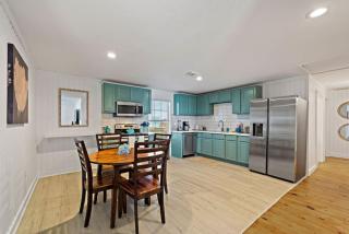 Bungalow with Private Pool and Close to the Beach - 2