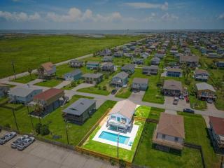 Jamaica Beach home with private pool, close to beach - 7