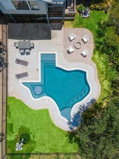 Tranquil Home with Private, Texas-Shaped Pool - 2