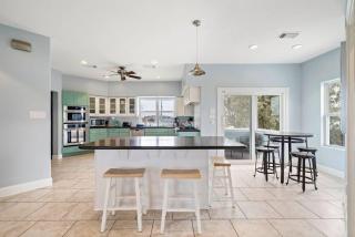 Perfect Family Getaway and Close to the Beach - 4