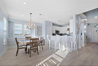 Family home in west Galveston with arcade, close to the beach - 5