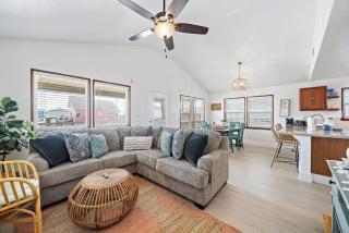 Cozy beach house with ocean views, fire pit and game room - 0