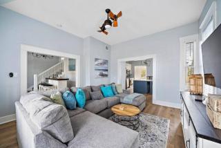Classic home in the heart of Galveston with large deck - 8