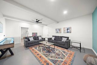 2 Houses Prime Location Near The Strand and Beach - 9