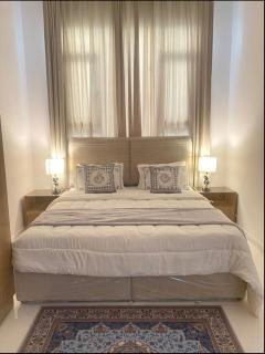 The Elegant Stay ! - 2