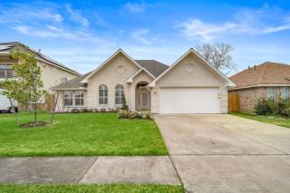 Pool Paradise in Kemah next to Cien Park and minutes from fun at the Kemah Boardwalk - 9