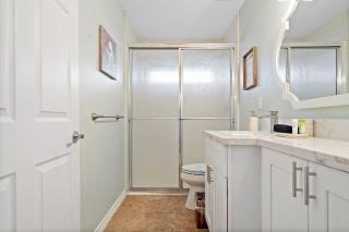 Pool Paradise in Kemah next to Cien Park and minutes from fun at the Kemah Boardwalk - 3