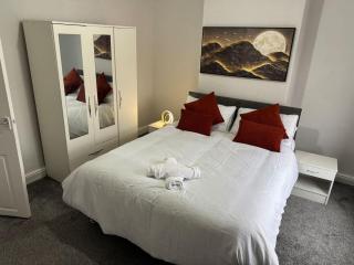 Bakewell St 2BR Retreat for 5 with FREE Parking - 7