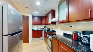 Vacationer Holiday Homes I Luxury 2 Bedroom Apartment I Marina View I Steps from JBR Beach - 4