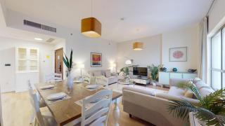 Vacationer Holiday Homes I Luxury 2 Bedroom Apartment I Marina View I Steps from JBR Beach - 1