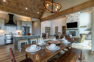 Livin' Lodge at Eagles Nest - 7
