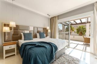 Aloha Hill Club 7 Terrace Glassed Pergola Pools - 9