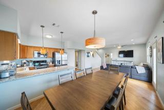 Fishermans Dream With Game Room Walk to the Beach - 9