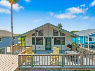 Waterfront beach house with the ultimate game room and two docks - Oyster Creek - 1