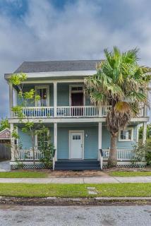 Historic charmer close to all the beach and strand - Galveston - 6