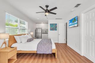 The Bungalows #8 - 4