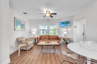 The Bungalows #6 - 0