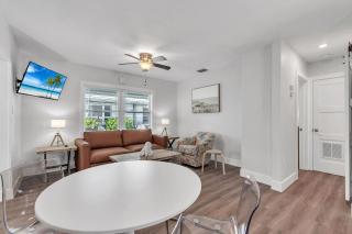 The Bungalows #7 - 1