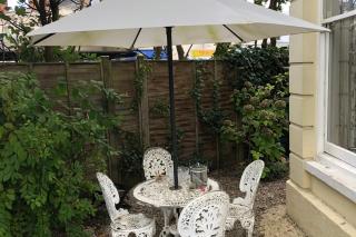 2 Bed House - Sleeps 6 - Garden Pets Parking - 2