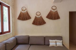 Stylish Ground-Floor 3BR Haven with Luxe Plunge Pool - 1